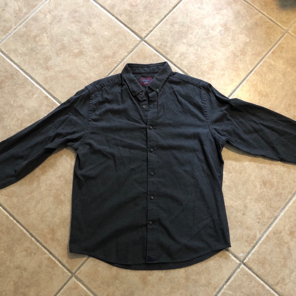 Men’s long sleeve UNTUCKit shirt